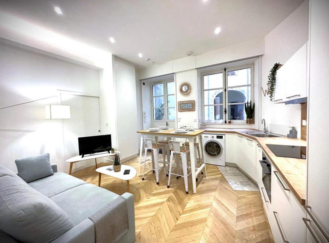 Hypercentre Appart 2 A 4 Pers, Calme & Cosy Avec Terrasse Privee Nantes Dış mekan fotoğraf